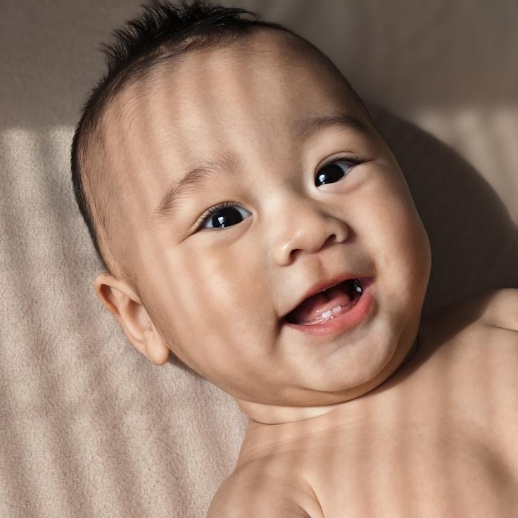 Portrait of Ananya meditation instructor